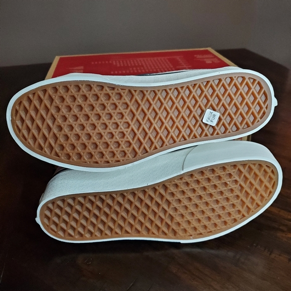 Vans Sk8-Hi Tapered PLATFORM Pig Suede Sherpa Women Size 7, Men Size 5.5 - Picture 8 of 11